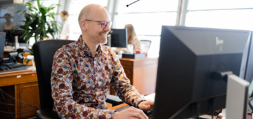 marine travel service consultant